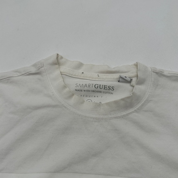 White‎ Guess logo Men’s Tee size medium - Picture 6 of 10